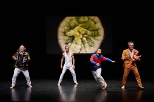COMPLET – Spectacle  » Climax »