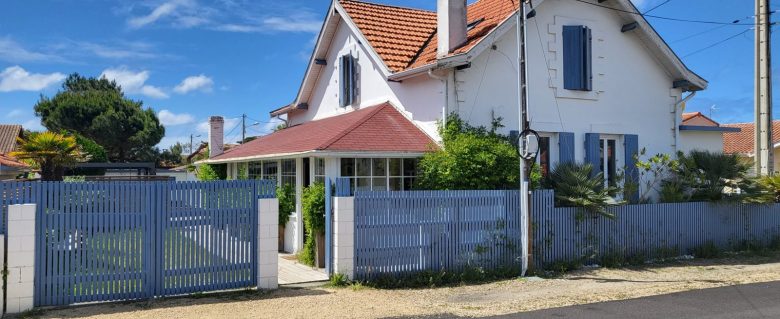 Villa Dune Fleurie 18 pers, 8 chambres, 4 SDB, 4 WC, 300 m de la plage