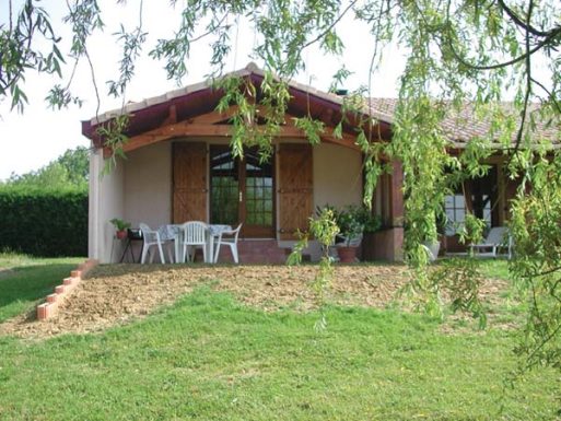 Gîte Dizart avec terrasse, chambre indépendante, climatisation