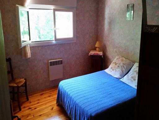 Grande maison dans quartier calme