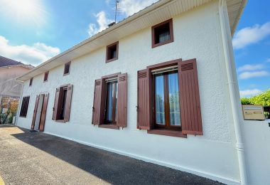 52008148  – Maison – 7 pièces à BROCAS