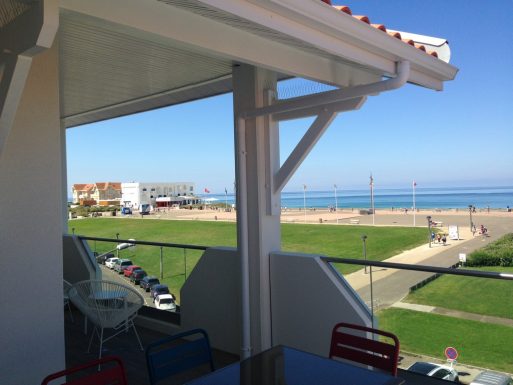 Appartement 3 pièces terrasse face océan