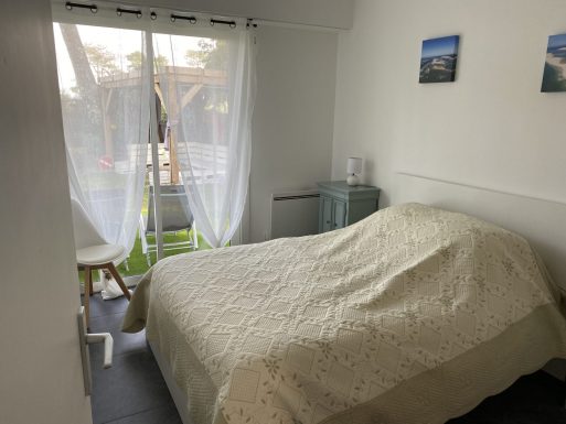 Maison quartier Biscarrosse Lac sur grand  terrain de 1000 m2