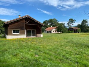 52263569  – Maison – 9 pièces à ARENGOSSE