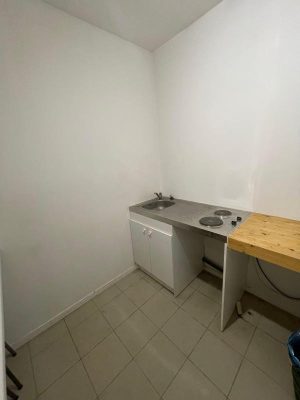 52492904  – Local industriel à LOUER
