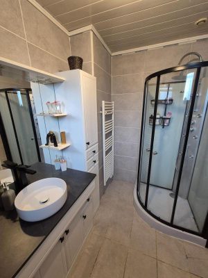 52436418  – Maison – 3 pièces à YGOS ST SATURNIN
