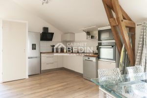 51557210  – Maison – 8 pièces à MUGRON