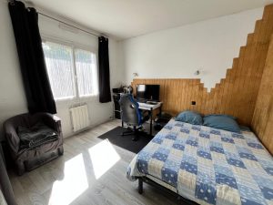 52504287  – Maison – 5 pièces à RION DES LANDES