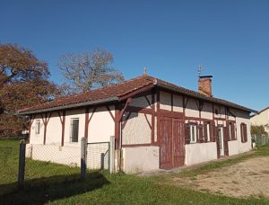52325914  – Maison – 3 pièces à YGOS ST SATURNIN
