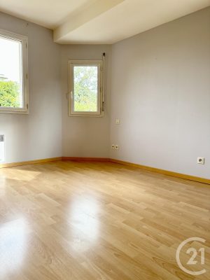 52559886  – Maison – 5 pièces à ST PIERRE DU MONT