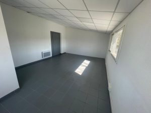 51818819  – Local commercial à PONTONX SUR L ADOUR