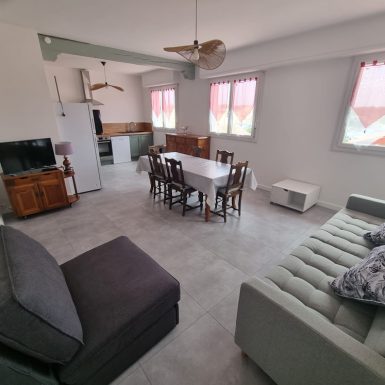 Appartement n°2 dans Villa à la Béarnaise