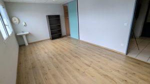 52529231  – Local commercial à ST PIERRE DU MONT