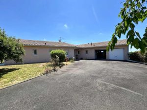 52620195  – Maison – 4 pièces à PEYREHORADE