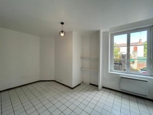 52637332  – Appartement – 2 pièces à AIRE SUR L ADOUR
