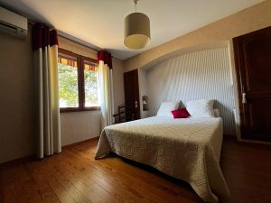 52645421  – Maison – 6 pièces à NARROSSE