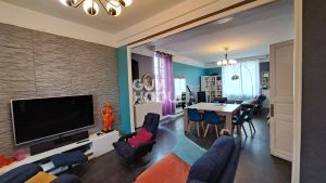 52649313  – Maison – 8 pièces à RION DES LANDES