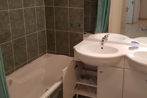 Appartement avec terrasse plein sud à 50 m de l’océan