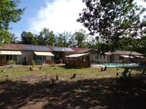 Gîte Crocus au calme / piscine / wifi