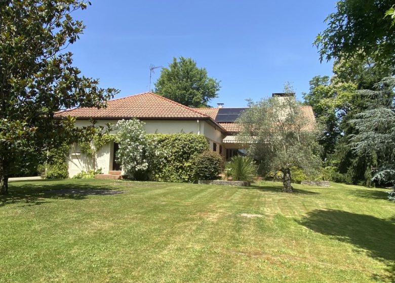 52640716  – Maison – 6 pièces à AMOU