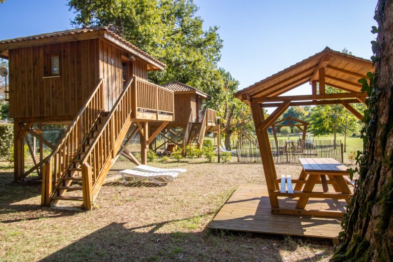 Cabane sur pilotis – Camping Landes Azur