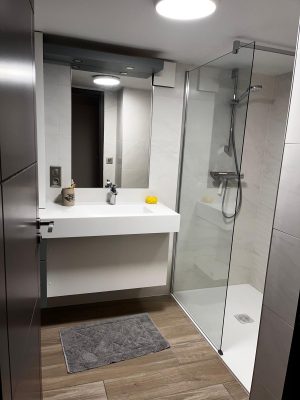 T6 – 1 à 8 pers. – BERN12/A