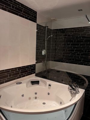 T6 – 1 à 8 pers. – BERN12/A