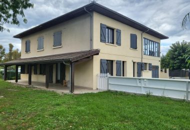 52620005  – Immeuble à MONT DE MARSAN