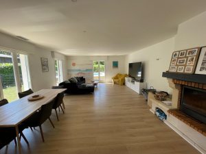 52251326  – Maison – 8 pièces à MEES