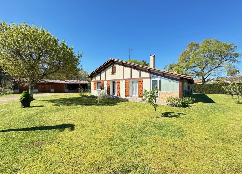 51243288  – Maison – 7 pièces à GAREIN