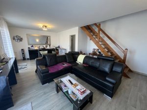 51243288  – Maison – 7 pièces à GAREIN