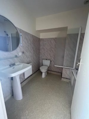 51387750  – Maison – 15 pièces à ST JUSTIN