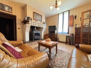 52008148  – Maison – 7 pièces à BROCAS