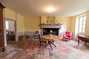 52119516  – Maison – 11 pièces à VERT