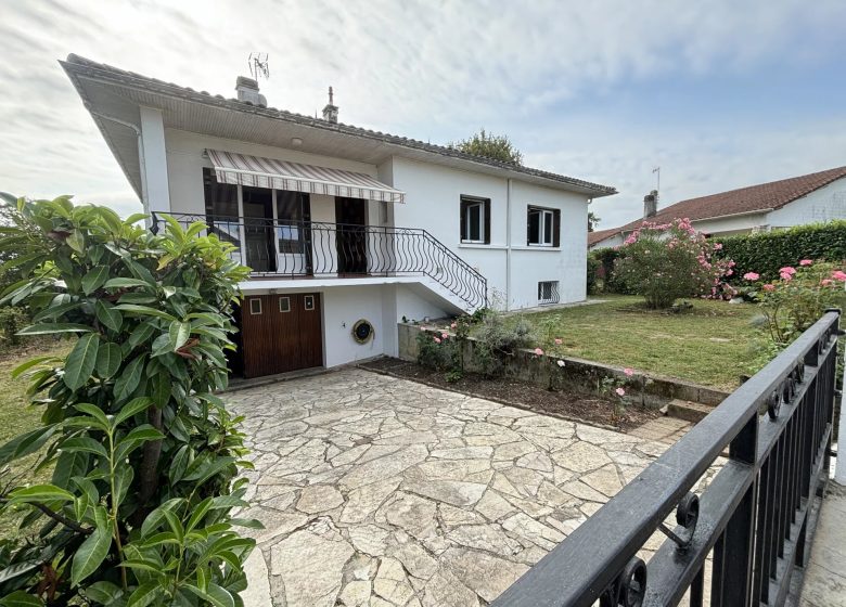 52128422  – Maison – 5 pièces à ST PIERRE DU MONT