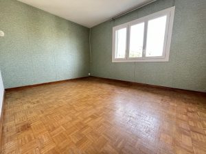 52128422  – Maison – 5 pièces à ST PIERRE DU MONT