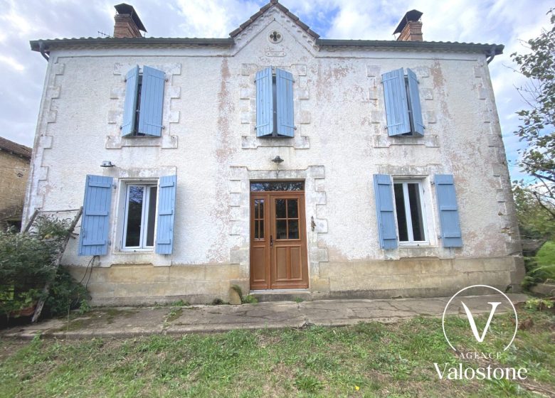 52830685  – Maison – 6 pièces à CAZALIS