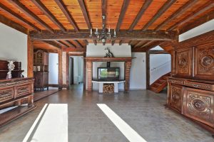 52509990  – Maison – 10 pièces à ARENGOSSE