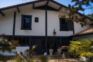 52072526  – Maison – 8 pièces à ST YAGUEN