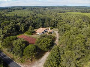 52072526  – Maison – 8 pièces à ST YAGUEN