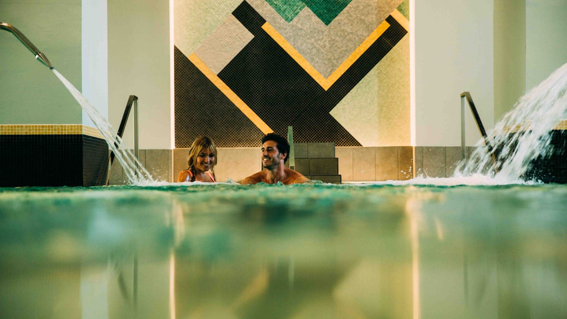 Bassin du spa de l'hôtel Le Splendid à Dax