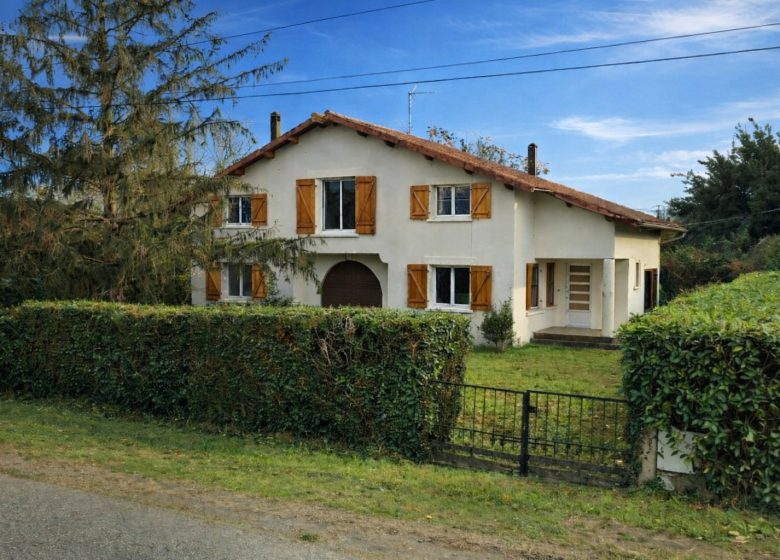 52882726  – Maison – 5 pièces à DAX