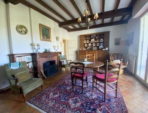 52439326  – Maison – 9 pièces à POUILLON