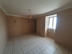 52904463  – Maison – 6 pièces à EUGENIE LES BAINS