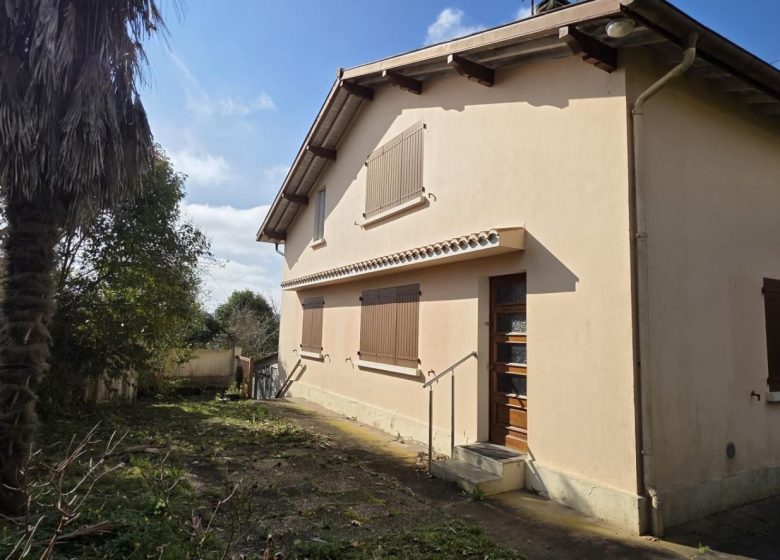 52904198  – Maison – 7 pièces à ST SEVER