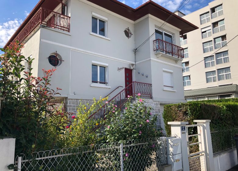 51849420  – Immeuble à DAX