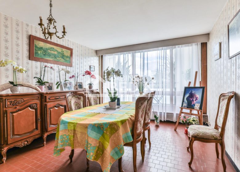 52739374  – Appartement – 5 pièces à BISCARROSSE