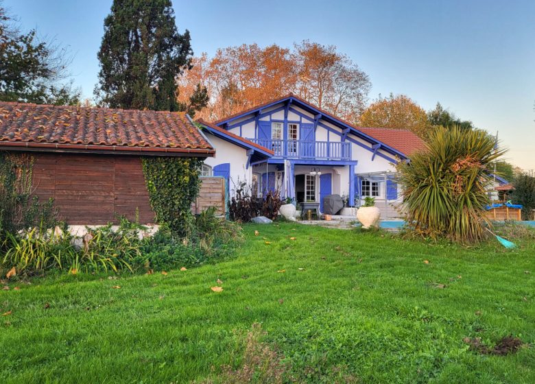 52925622  – Maison – 7 pièces à ST MARTIN DE HINX