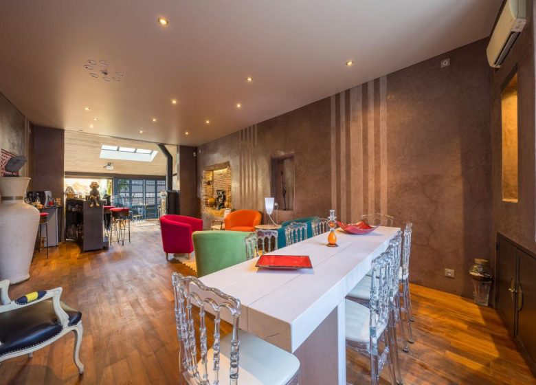 52482438  – Maison – 6 pièces à MONT DE MARSAN