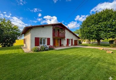 52936170  – Maison – 5 pièces à ORX